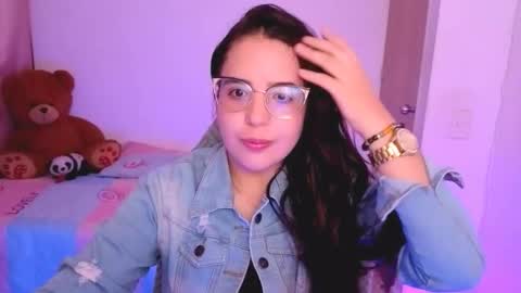 Snapshot of alicia_hotxx chatting on 20, 3, 2026 alison online show from 20, 3, 2026