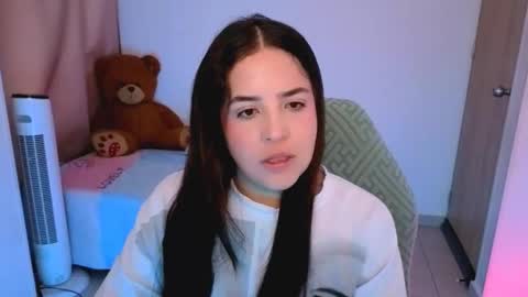 Snapshot of alicia_hotxx chatting on 6, 4, 2026 alison online show from 6, 4, 2026