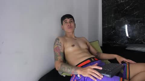 Snapshot of aliciaa93 chatting on 3, 2, 2026 Alicia online show from 3, 2, 2026