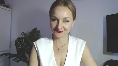 Snapshot of alicialux chatting on 29, 4, 2026 Alicia online show from 29, 4, 2026