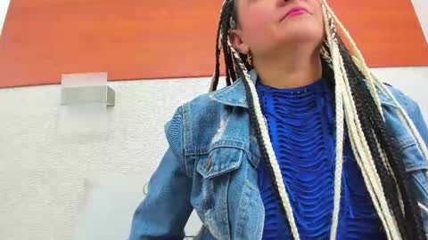 Snapshot of alicie_green chatting on 20, 10, 2025 im tutti online show from 20, 10, 2025
