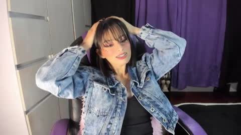 Aiko  Independent Model  online show from 19, 2, 2025