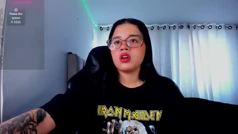 Snapshot of aliice_walker_ chatting on 22, 12, 2025 aliice_walker_ online show from 22, 12, 2025