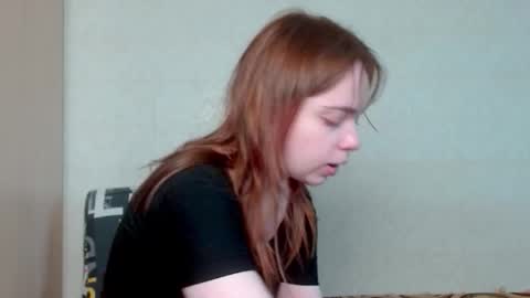 Snapshot of aliiice_stone chatting on 24, 9, 2025 Alice online show from 24, 9, 2025