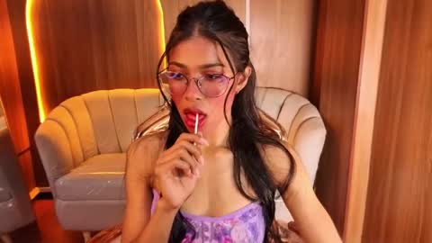 Snapshot of alina_b_ chatting on 6, 5, 2026 alina_b_ online show from 6, 5, 2026