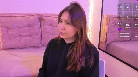 Snapshot of alina_everly chatting on 7, 4, 2026 alina_everly online show from 7, 4, 2026