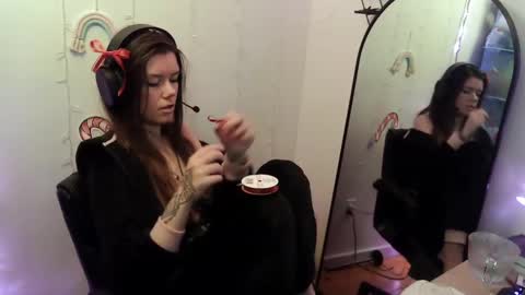 Snapshot of alina_nightshade chatting on 24, 12, 2024 Alina Nightshade online show from 24, 12, 2024