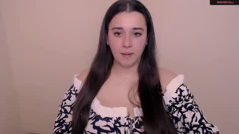 Snapshot of alinaasti_ chatting on 9, 4, 2026 Alina online show from 9, 4, 2026