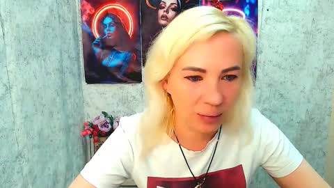 Snapshot of alinafrey_ chatting on 24, 3, 2026 Alina online show from 24, 3, 2026