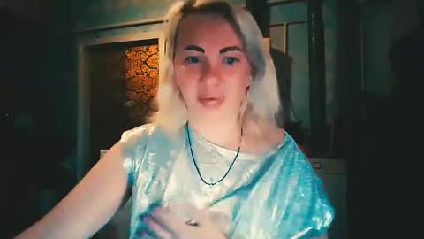 Snapshot of alinafrey_ chatting on 23, 4, 2026 Alina online show from 23, 4, 2026