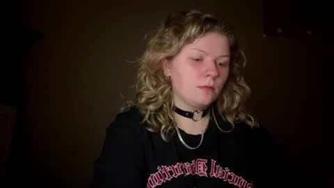 Snapshot of alinahotgirl chatting on 9, 4, 2026 Alina online show from 9, 4, 2026