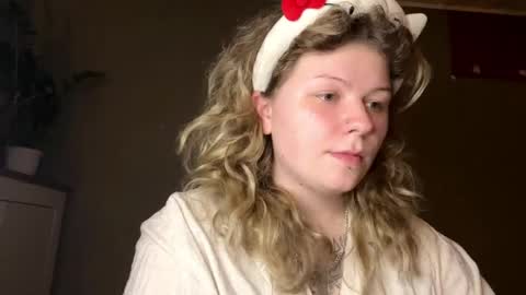 Snapshot of alinahotgirl chatting on 16, 4, 2026 Alina online show from 16, 4, 2026