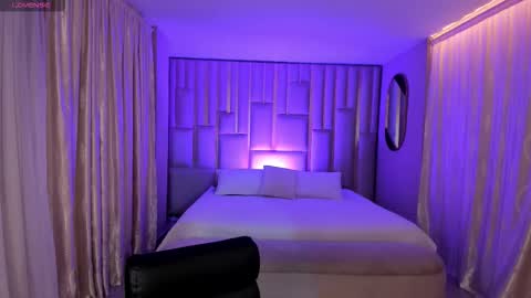 alinakravitz_ online show from 14, 2, 2026