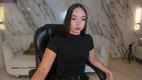 alinakravitz_ online show from 25, 3, 2026