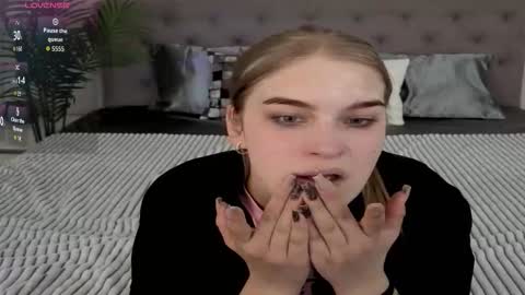 Snapshot of alinalemon chatting on 20, 3, 2026 Alina online show from 20, 3, 2026
