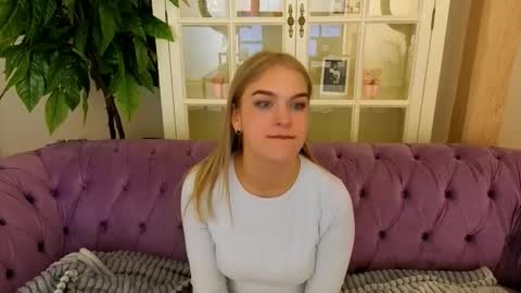 Snapshot of alinalemon chatting on 22, 3, 2026 Alina online show from 22, 3, 2026
