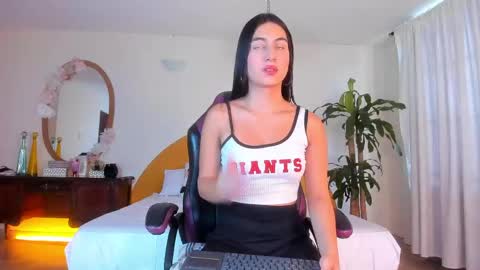 Snapshot of alinasimmons chatting on 13, 4, 2026 AlinaSimmons online show from 13, 4, 2026