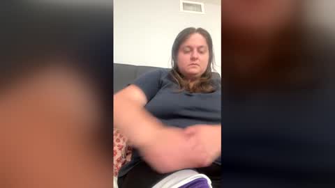 Snapshot of alindbeck chatting on 19, 4, 2026 alindbeck online show from 19, 4, 2026