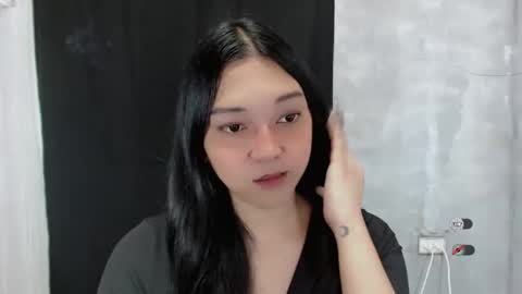 Shanti xhey online show from 3, 12, 2025