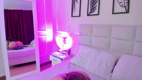     online show from 29, 1, 2025