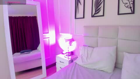     online show from 5, 2, 2025