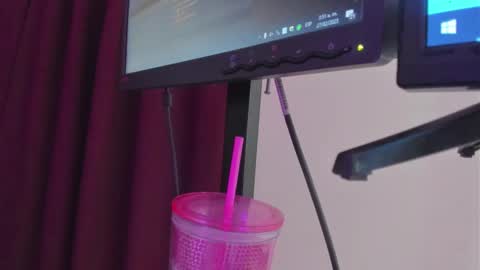     online show from 27, 2, 2025