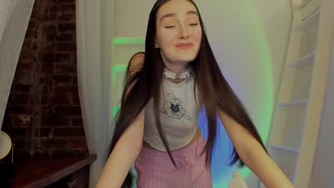 alisa online show from 2, 1, 2025