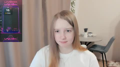 Alya online show from 12, 10, 2025