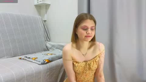 Alisia online show from 5, 4, 2026