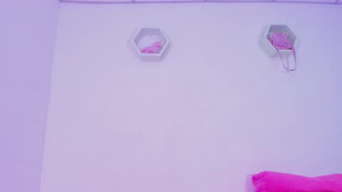 Alisia online show from 10, 12, 2024