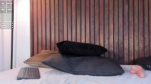 Snapshot of alison222_ chatting on 9, 1, 2025 A L I S O N online show from 9, 1, 2025