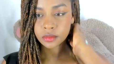 Sofias house online show from 25, 9, 2025