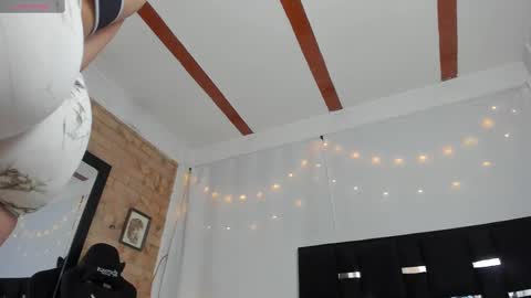 Snapshot of alison_thomas1 chatting on 13, 9, 2025 alison online show from 13, 9, 2025