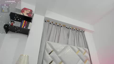 Snapshot of alison_thomas1 chatting on 7, 10, 2025 alison online show from 7, 10, 2025