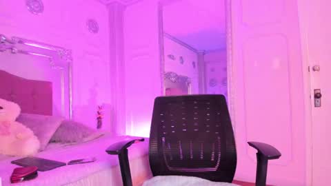 Alison Fishert online show from 24, 2, 2025