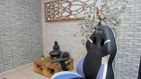 Snapshot of alisonn_doll chatting on 29, 10, 2025 alisonn_doll online show from 29, 10, 2025