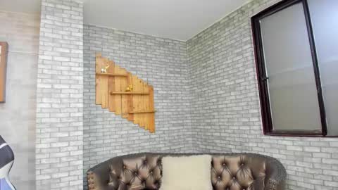 Snapshot of alisonn_doll chatting on 5, 11, 2025 alisonn_doll online show from 5, 11, 2025