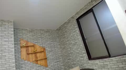 Snapshot of alisonn_doll chatting on 8, 11, 2025 alisonn_doll online show from 8, 11, 2025