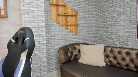 Snapshot of alisonn_doll chatting on 27, 11, 2025 alisonn_doll online show from 27, 11, 2025