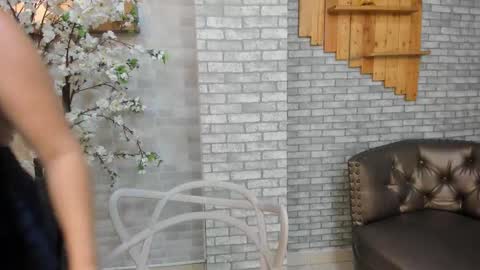 Snapshot of alisonn_doll chatting on 15, 12, 2025 alisonn_doll online show from 15, 12, 2025