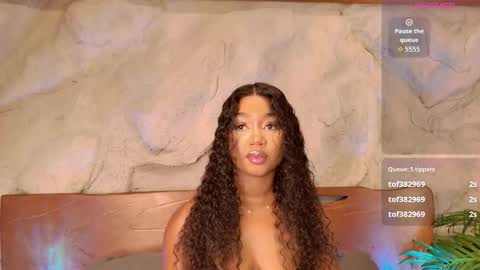 Snapshot of alisoon_moon chatting on 10, 1, 2026 Alison Moon online show from 10, 1, 2026