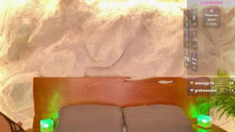 Snapshot of alisoon_moon chatting on 31, 1, 2026 Alison Moon online show from 31, 1, 2026