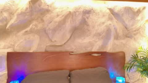 Snapshot of alisoon_moon chatting on 6, 2, 2026 Alison Moon online show from 6, 2, 2026