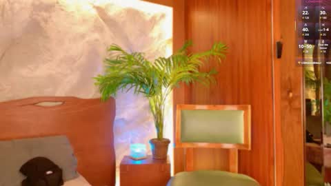 Snapshot of alisoon_moon chatting on 25, 2, 2026 Alison Moon online show from 25, 2, 2026