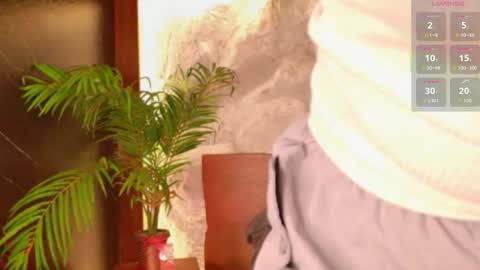 Snapshot of alisoon_moon chatting on 19, 3, 2026 Alison Moon online show from 19, 3, 2026