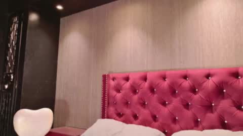 Snapshot of alisoon_moon chatting on 22, 3, 2026 Alison Moon online show from 22, 3, 2026