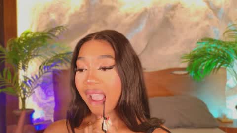 Snapshot of alisoon_moon chatting on 31, 3, 2026 Alison Moon online show from 31, 3, 2026