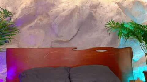 Snapshot of alisoon_moon chatting on 8, 4, 2026 Alison Moon online show from 8, 4, 2026