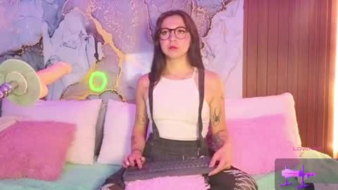 Snapshot of alissa_cute1 chatting on 23, 4, 2026 Mia online show from 23, 4, 2026