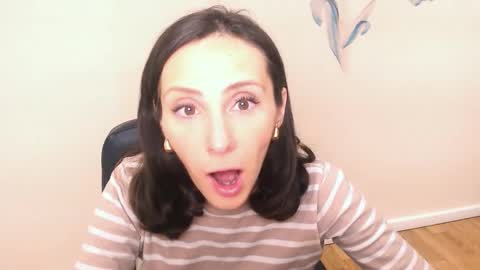 Snapshot of alissajersy_ chatting on 7, 10, 2025 Alissa online show from 7, 10, 2025